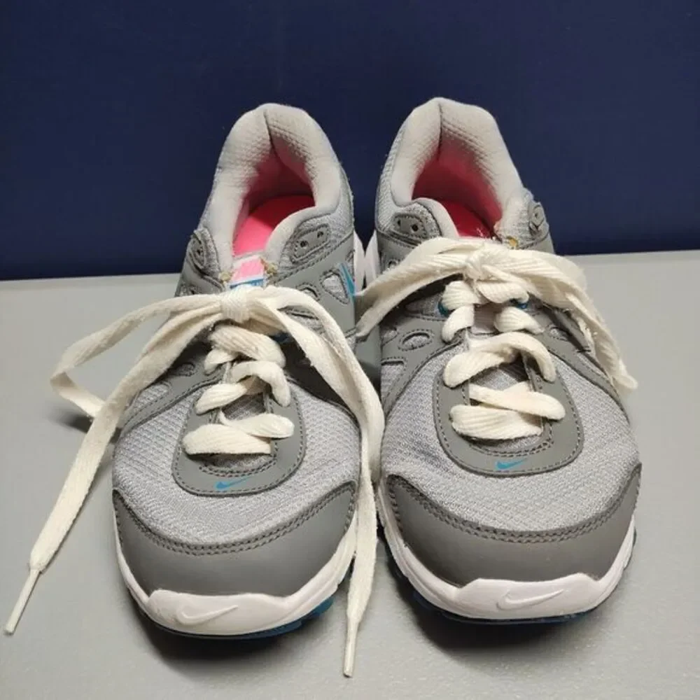 Nike‎ Revolution 2 Running Sneakers Womens Size 8 Gray Mesh Lace Up 554902-006